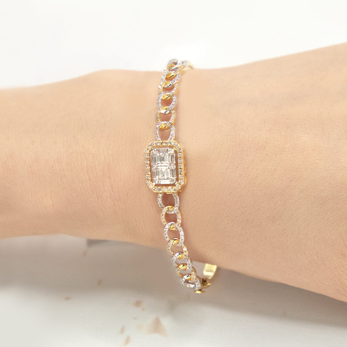 Emerald Link Bangle